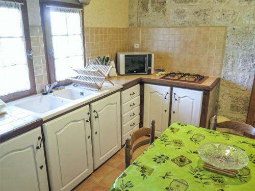 Holiday Home Le Pigeonnier Jacques