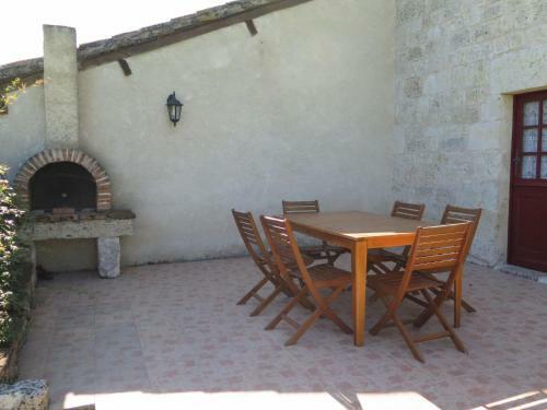 Holiday Home Le Pigeonnier Jacques