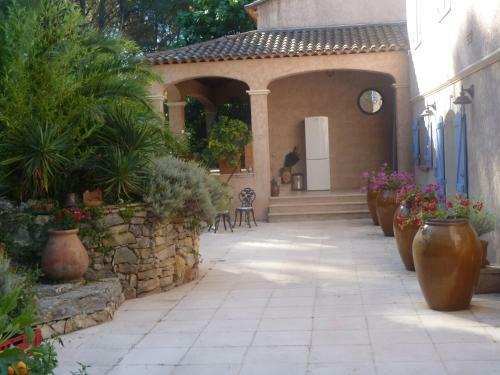 La Grande Villa Des Oliviers