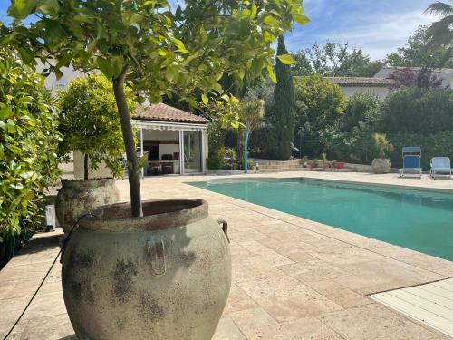 Villa 180 M2 Piscine Chauff�e