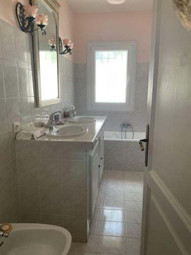Villa 180 M2 Piscine Chauff�e