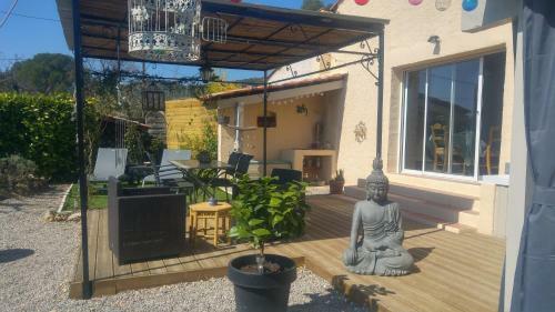 Gite Lapaz/jacuzzi Priv�/piscine