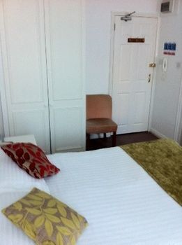 Sarum Hotel