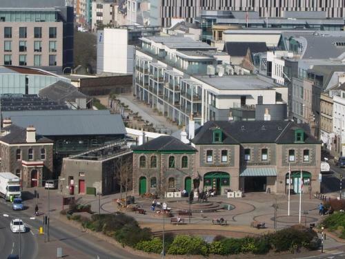 Liberty Wharf Apartments By Bridgestreet