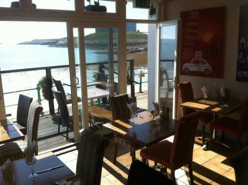 Hostal Maison Chaussey Guest House