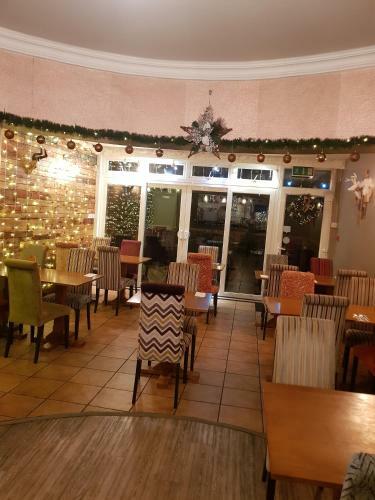 Hostal Maison Chaussey Guest House