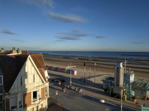 Sea View & Beach Studio Apartment - Blue Horizon