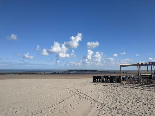 Sea View & Beach Studio Apartment - Blue Horizon