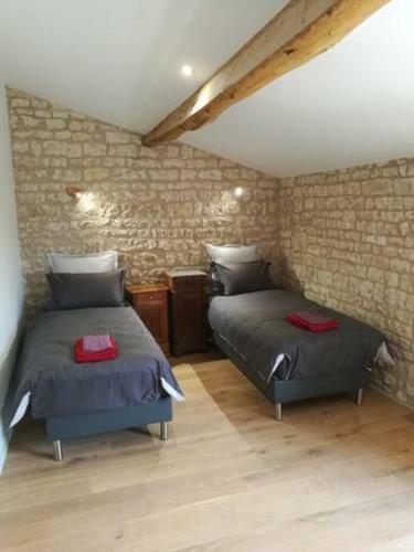Ch�teau Des Loups - Les C�dres Bleus