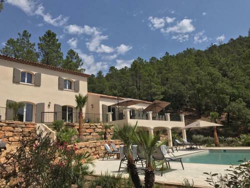 Contemporary Villa In Le Plan-de-la-tour With Pool