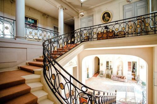 Hostal Ch�teau Du Domaine Du R�veillon