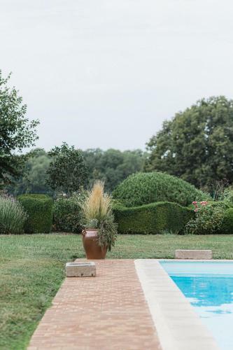 Hostal Ch�teau Du Domaine Du R�veillon