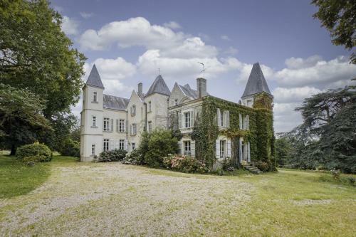 Villa Manoir D'exception Avec Piscine Proche De Laval
