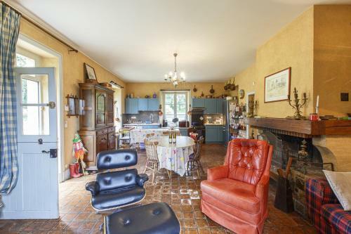 Villa Manoir D'exception Avec Piscine Proche De Laval