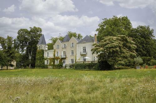 Villa Manoir D'exception Avec Piscine Proche De Laval