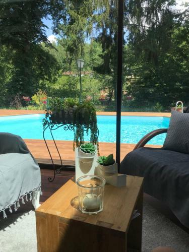 Bed & Breakfast La Long�re Piscine&spa Priv�