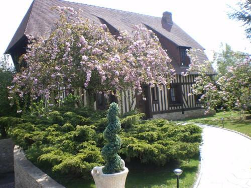 Maison De Style Normand