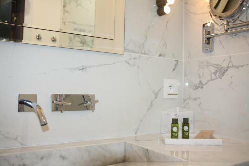 Hostal L'atelier - G�te & Spa