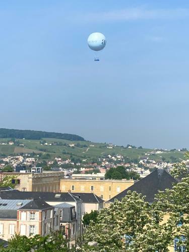 Apartamento Champagne Avenue Epernay City Center Nice View