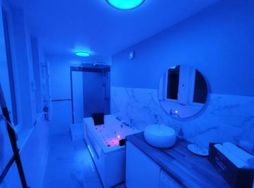 Apartamento Groom Epernay - Jacuzzi & Champagne