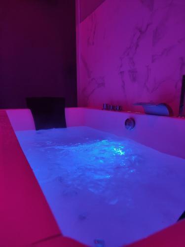 Apartamento Groom Epernay - Jacuzzi & Champagne