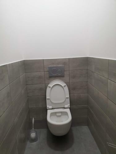 Hostal Chambres Priv�es Hyper-centre Epernay Lit 160x200cm