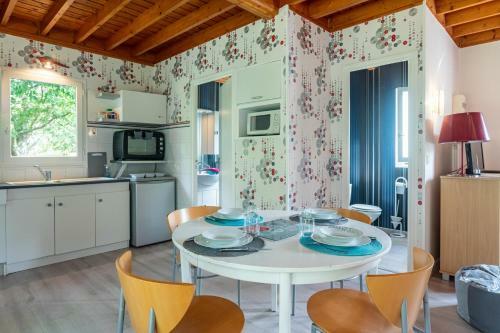 Le Chalet � La Mer