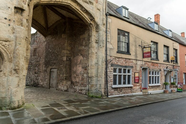 Hotel The Ancient Gatehouse