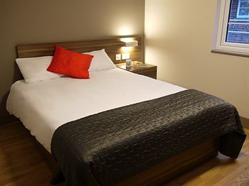 Britannia Study Hotel