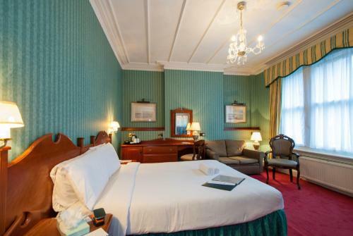 The Courtlands Hotel