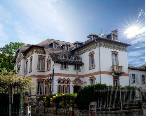 Hostal La Maison D'h�tes Du Chapelier