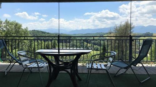 Apartamento G�tes De La Maison Bleue D'estialescq