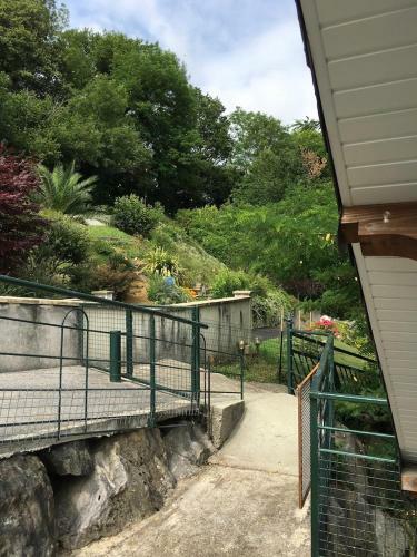 Apartamento G�tes De La Maison Bleue D'estialescq