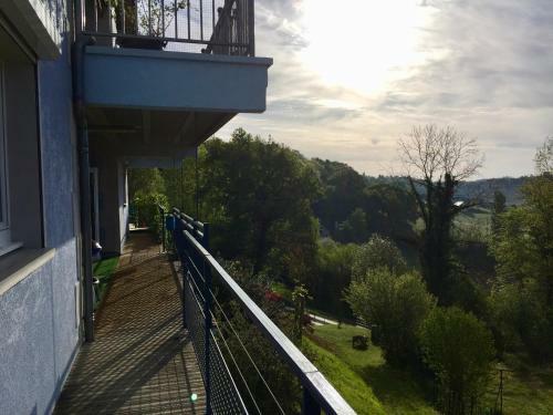 Apartamento G�tes De La Maison Bleue D'estialescq