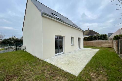 Stylish House Near Chambray-l�s-tours