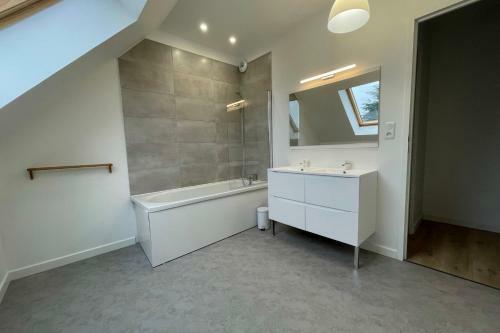 Stylish House Near Chambray-l�s-tours