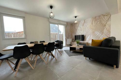 Stylish House Near Chambray-l�s-tours