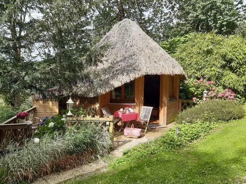 Bed & Breakfast La Cabane De C�cile-la Hutte