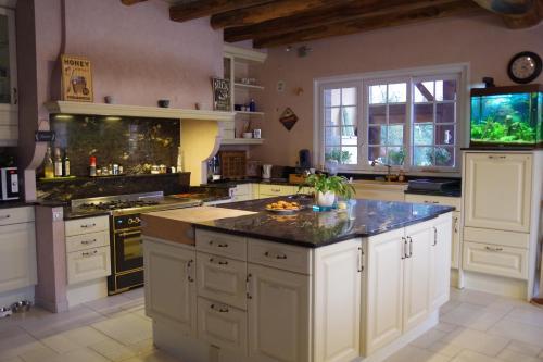 Bed & Breakfast Atelier Des Sens 89