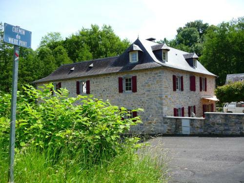 Bed & Breakfast Le Moulin D'eysus G�tes Et Chambres D'h�tes