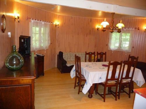 Bed & Breakfast Le Moulin D'eysus G�tes Et Chambres D'h�tes