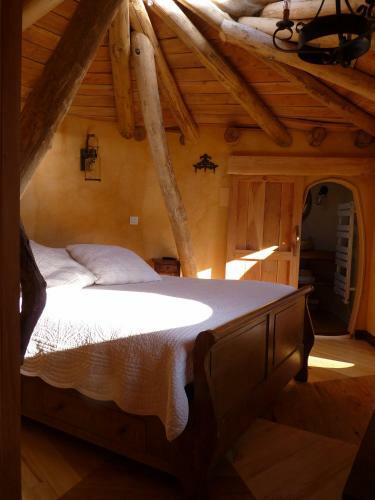 Bed & Breakfast Cabane-hobbit De Samsaget