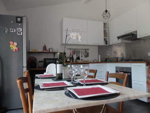 Charmante �choppe Pr�s De Bordeaux (eysines)
