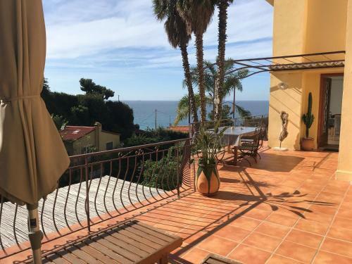 Apartamento Eze Bord De Mer Terrasse Plage A 6 Min