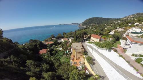 Apartamento Eze Bord De Mer Terrasse Plage A 6 Min
