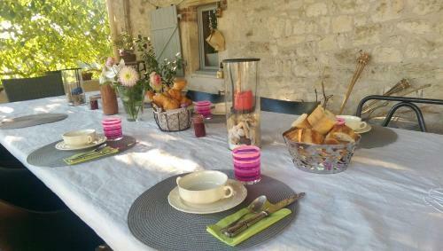 Le Mas Des Papillons B&B