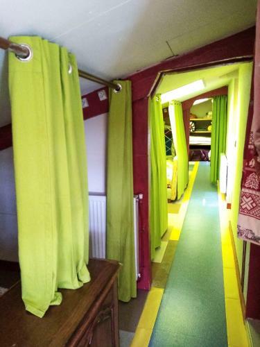 2 G�tes - 5 � 20 Pers - Domaine Des Loubi�res