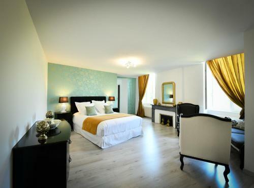 Hostal Chateau De Heaas