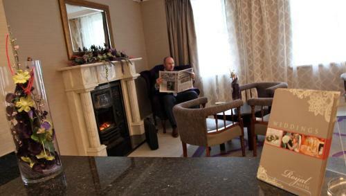 Hostal The Royal Hotel