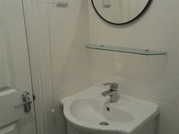Hostal Apple House Guesthouse Wembley